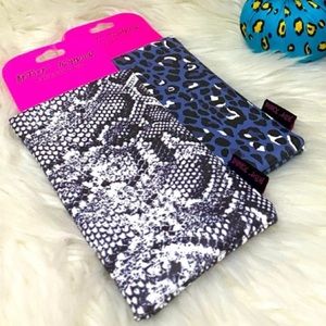 💋Betsey Johnson Eyewear Case